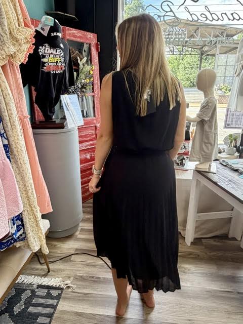 Pleated Midi Dress Black
