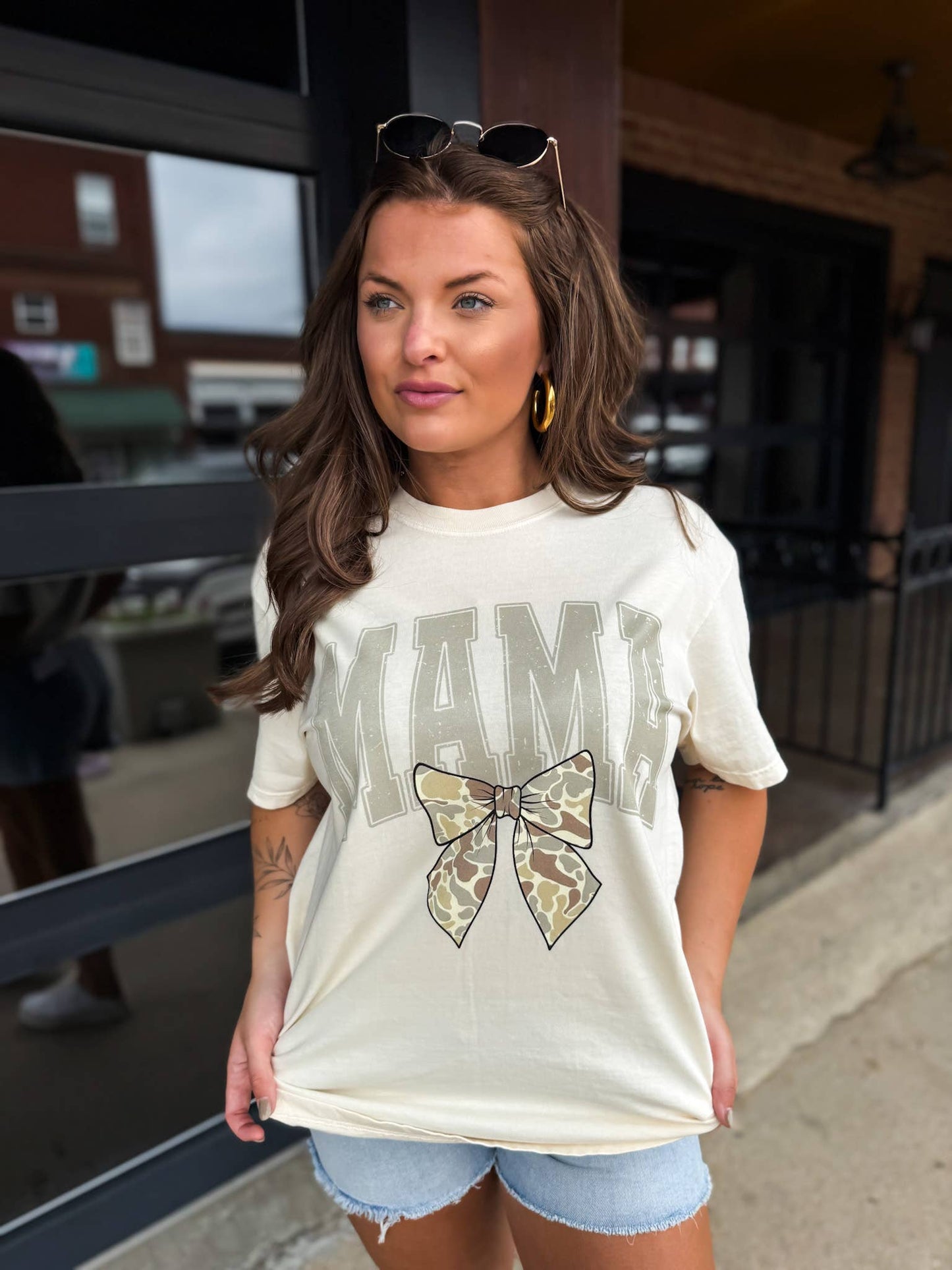 "birdie" Mama Camo Bow Tee