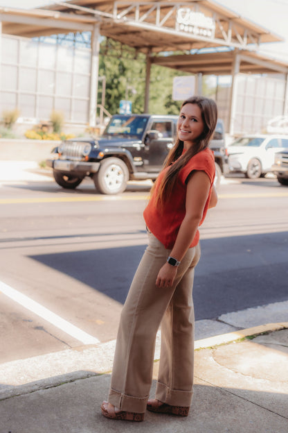 Woman's Round Neck Top