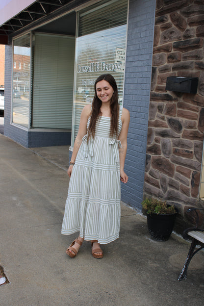 STRIPE TIE SLEEVELESS MIDI DRESS