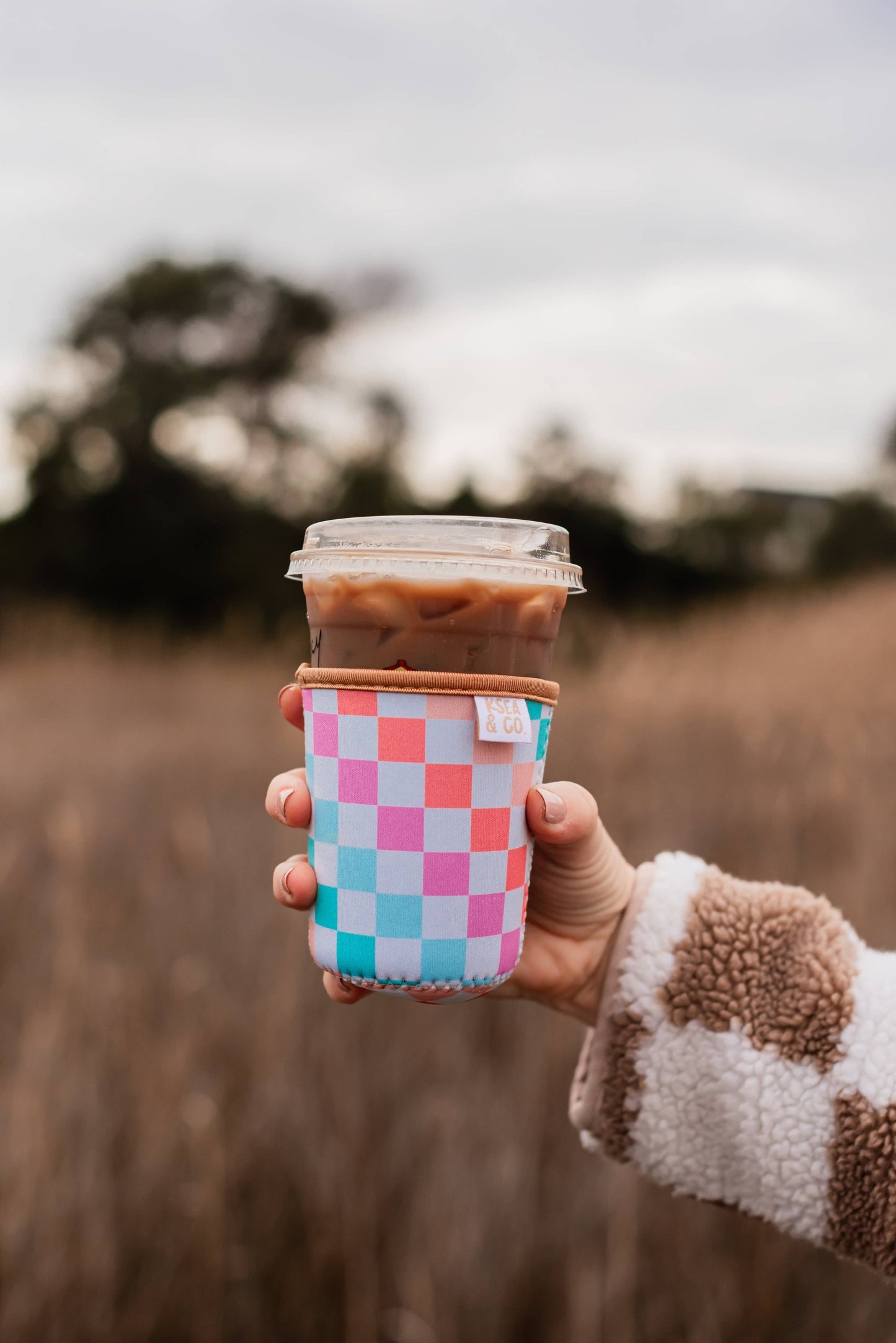 Checker Iced Coffee Drink Sleeve-LARGE