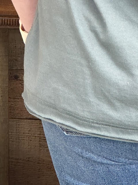 Split Seam Pocket Tee in Flint